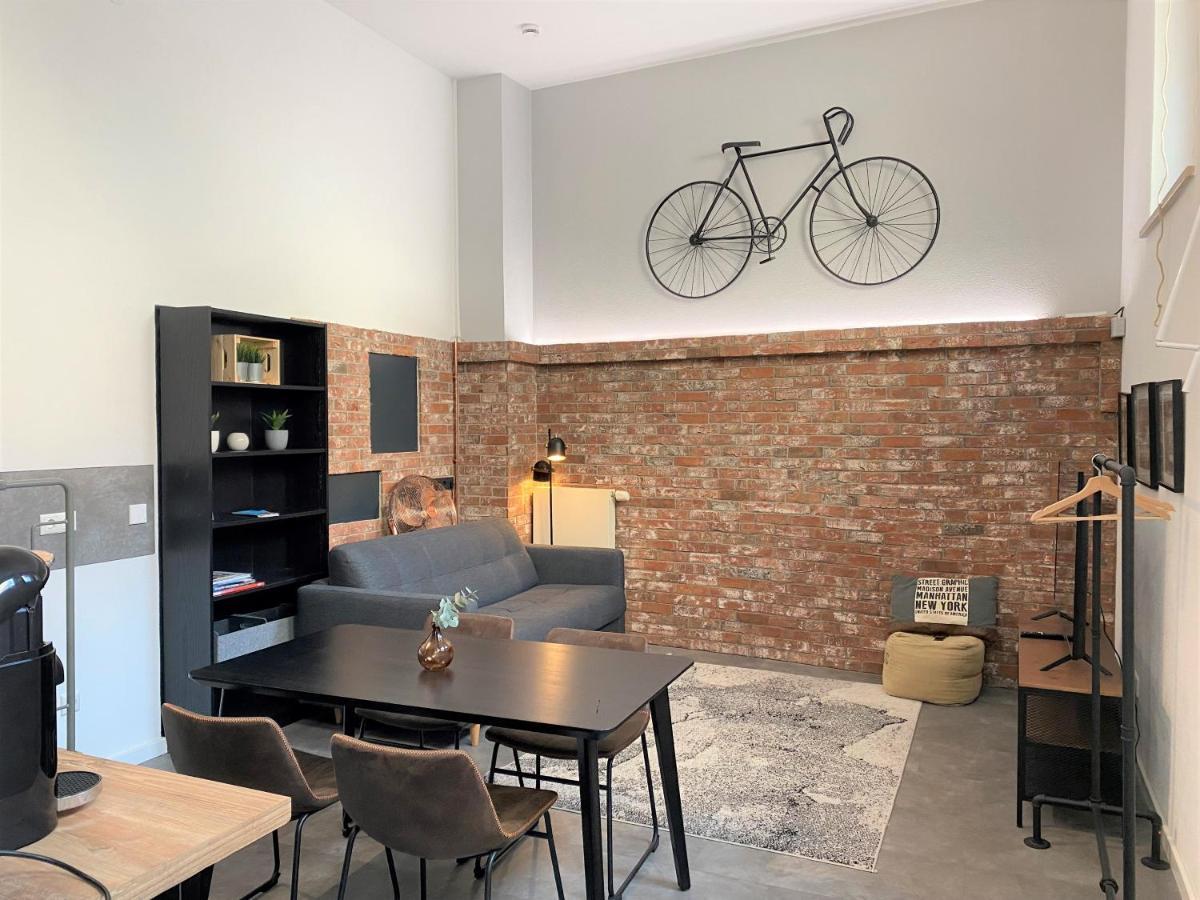 Grosszuegiges Studio-Apartment - Top-Lage + Parken Nuremberg Bagian luar foto